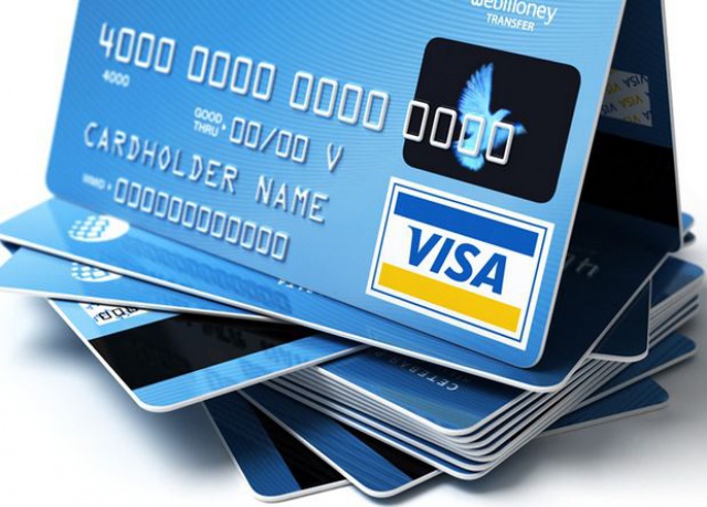 Что лучше кредитные карты без комиссии за снятие наличных или кредитные карты с льготным периодом на снятие наличных