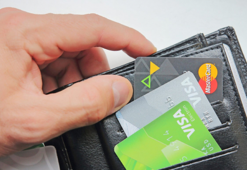 Плюсы и минусы кредитных карт банка с пользованием 100 дней без процентов