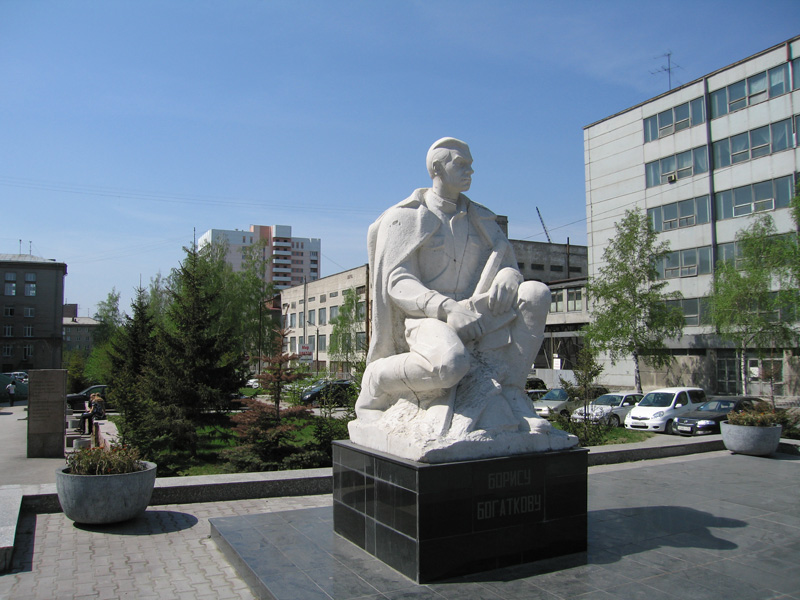 Где выдают кредиты без поручителей в Новосибирске