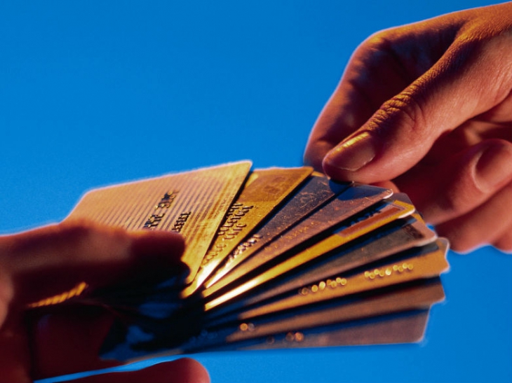 Как снять с кредитной карты наличные без процентов