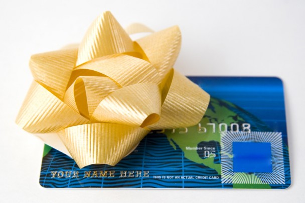 Выдаются ли кредитные карты с 21 года без справок