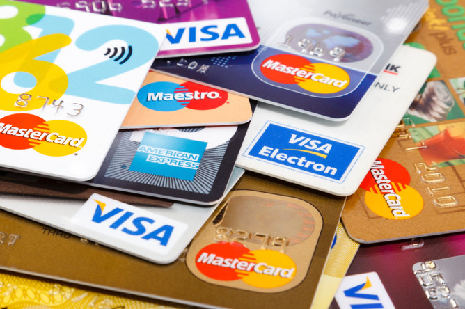 Где можно оформить моментальную кредитную карту онлайн